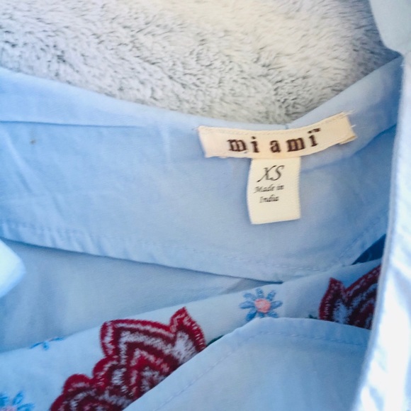 Francesca’s Embroidered Dress - Picture 4 of 6